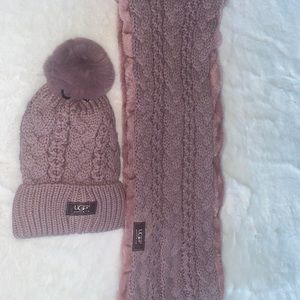 UGG hat and scarf set ***NEW***